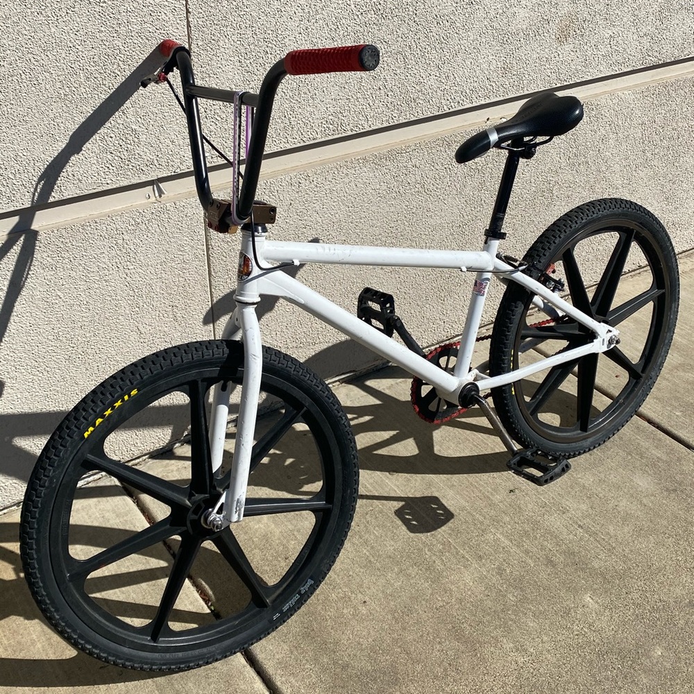 Redline 24’ bmx cruiser